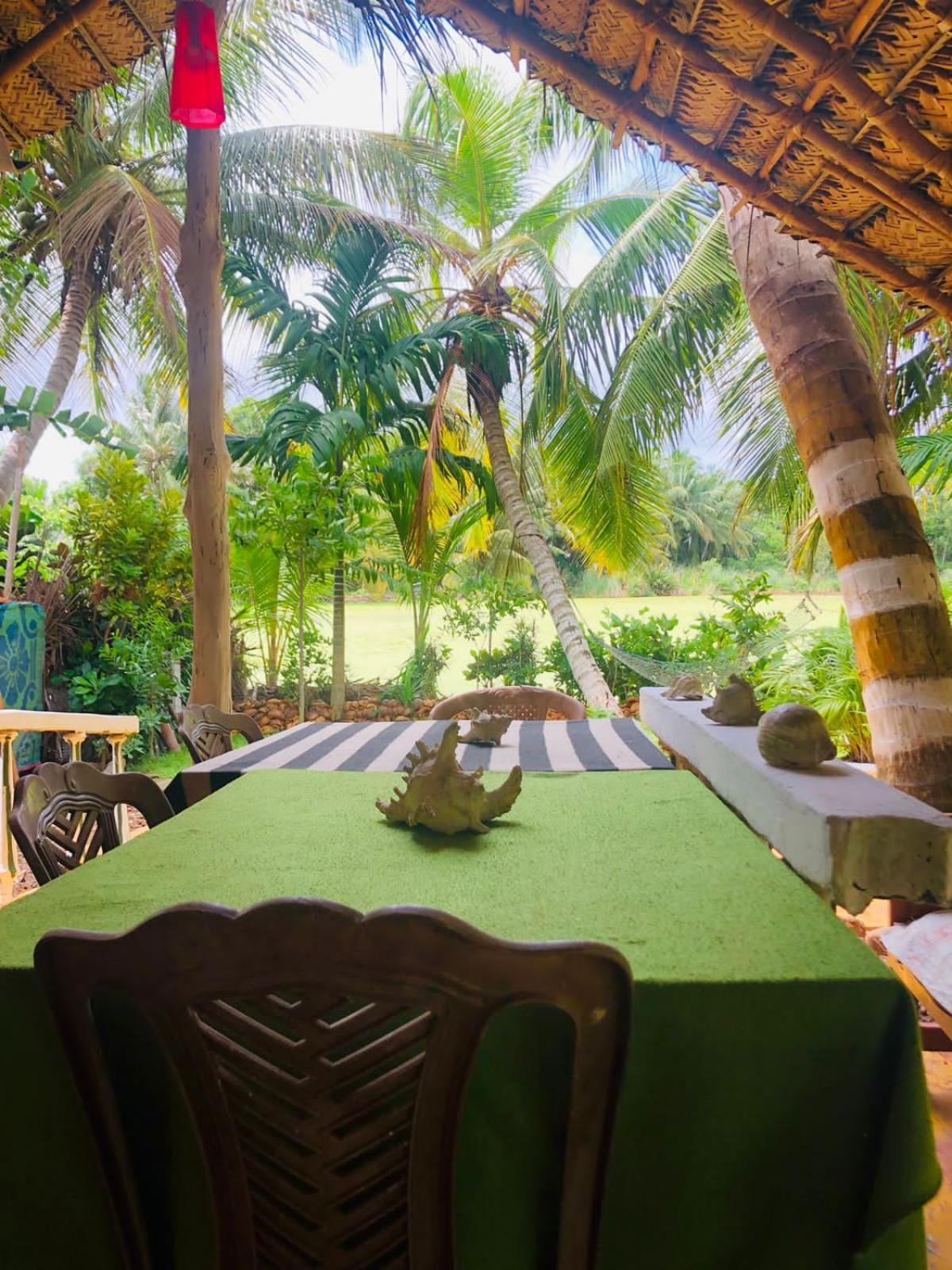 Lake view cabana Restaurant Tangalle Exterior foto